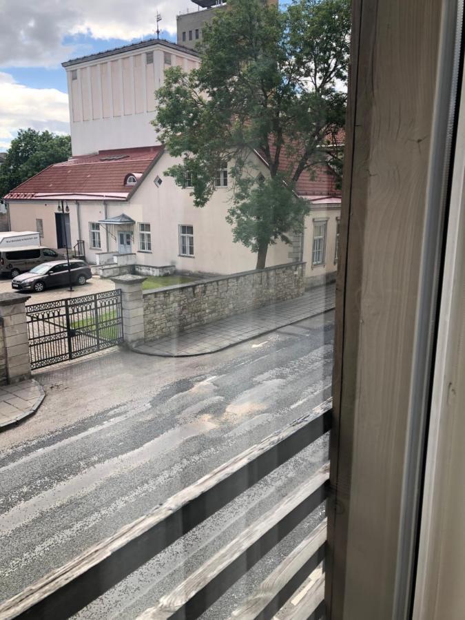 Kalevite Kodu 2-Toaline Apartment! Kuressaare Exteriör bild