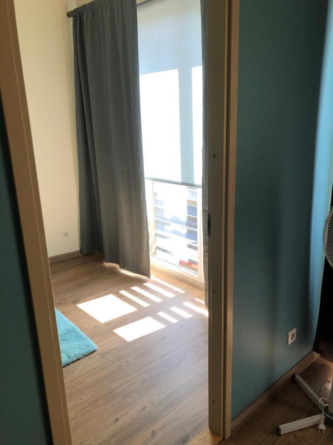 Kalevite Kodu 2-Toaline Apartment! Kuressaare Exteriör bild
