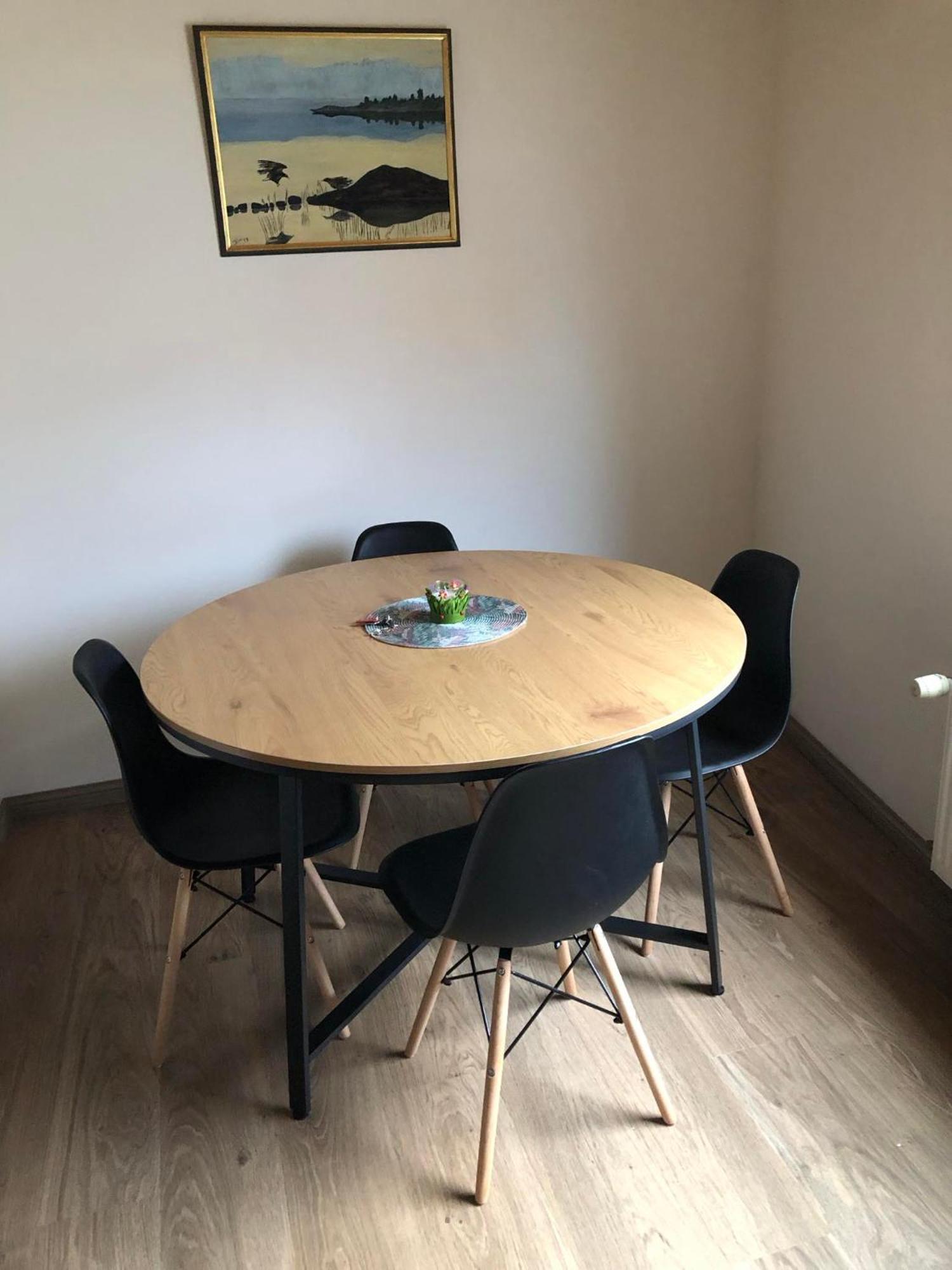 Kalevite Kodu 2-Toaline Apartment! Kuressaare Exteriör bild